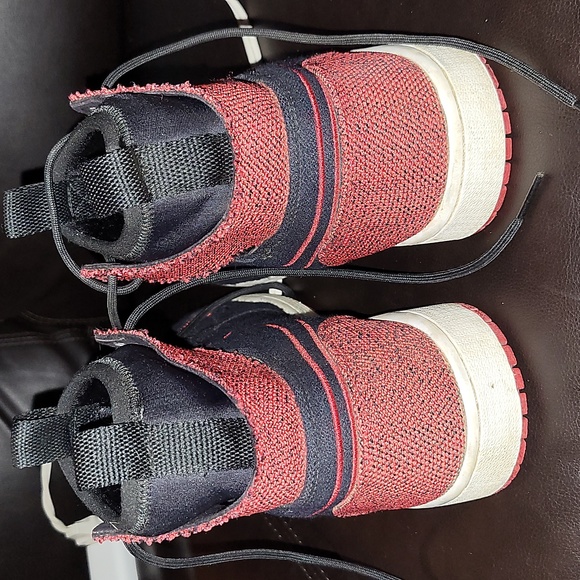 Air jordan 1 FlyKnit - Picture 4 of 8